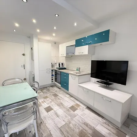 Apartment Sol-y-days Tahiti, Cab 4pers A 100m De La *